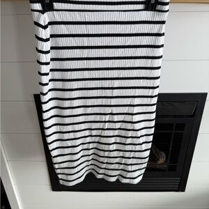 Banana Republic Black and White Striped Pencil Skirt